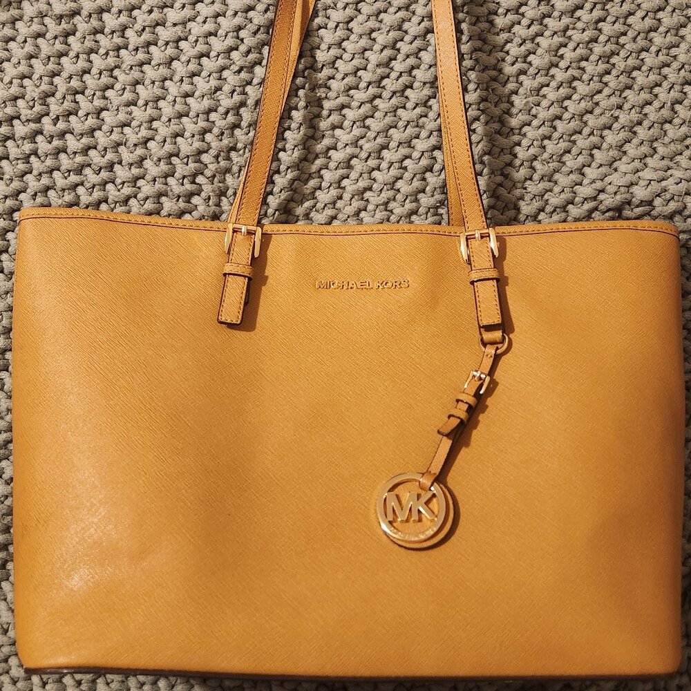 Michael kors tote bag